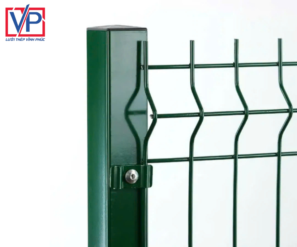 Vì Sao Khả Năng Chống Ăn Mòn Quan Trọng Với Hàng Rào Lưới Thép?