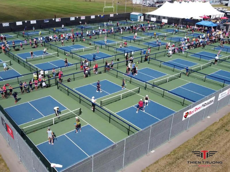 Lưới rào sân pickleball – Giải pháp an toàn và bền vững cho sân thể thao hiện đại
